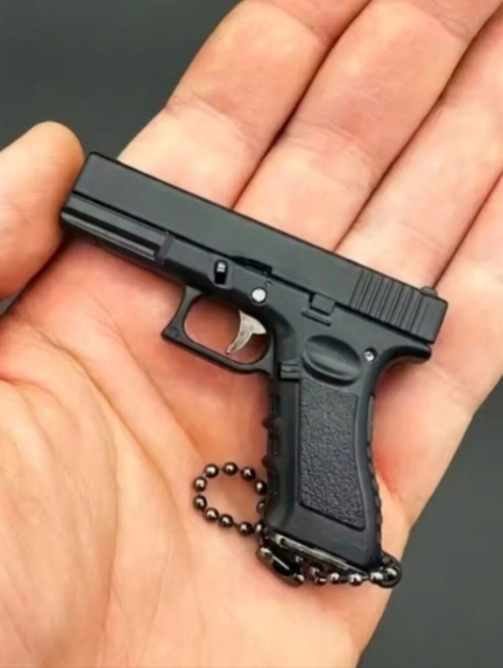1:3 Authentic Glock 19 Keychain Buildable Slide & Removable Mag